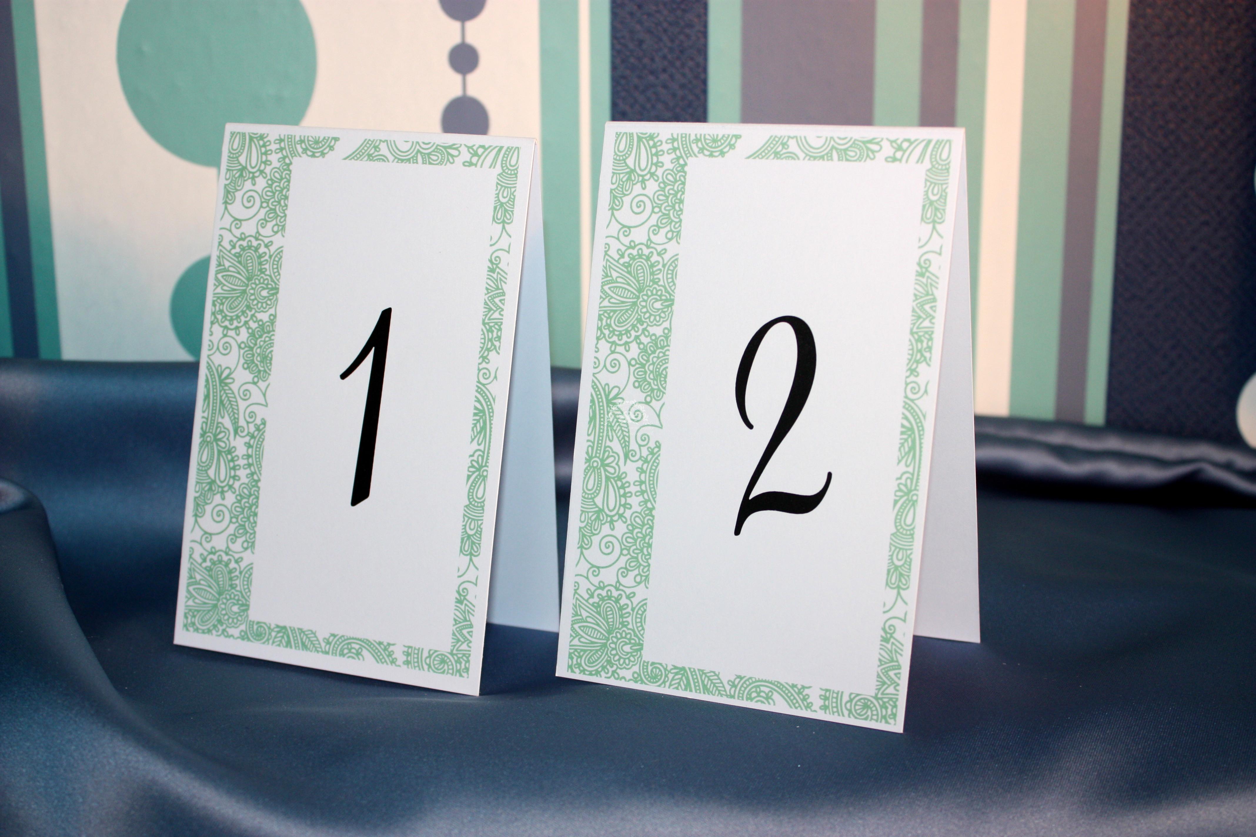 Таблички с номером стола на свадьбу